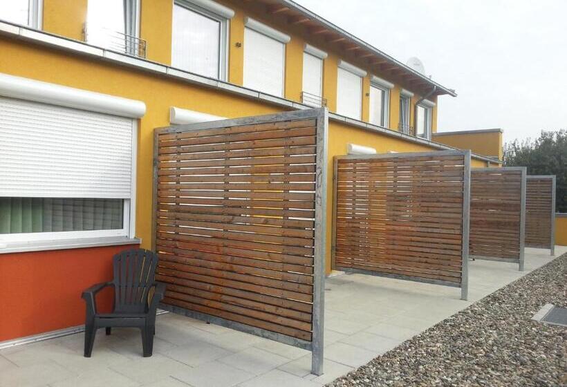 חדר יחיד נוף לגינה, Quellenhof