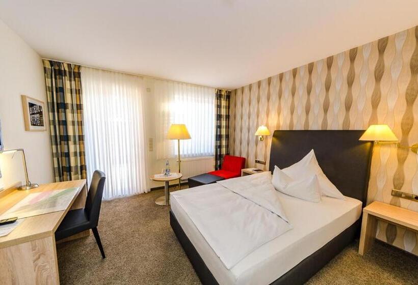 חדר יחיד נוף לגינה, Quellenhof