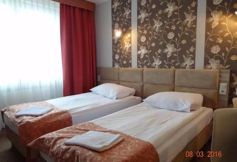 Standard-huone, Restauracja Cukropol