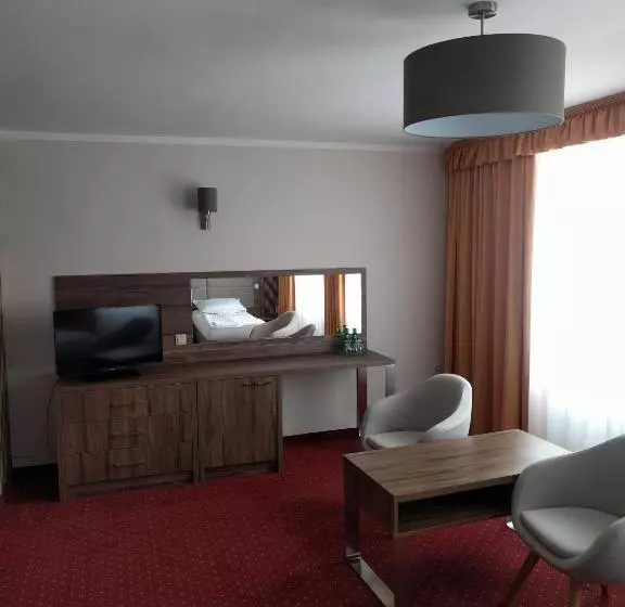 Deluxe-huone, Restauracja Cukropol