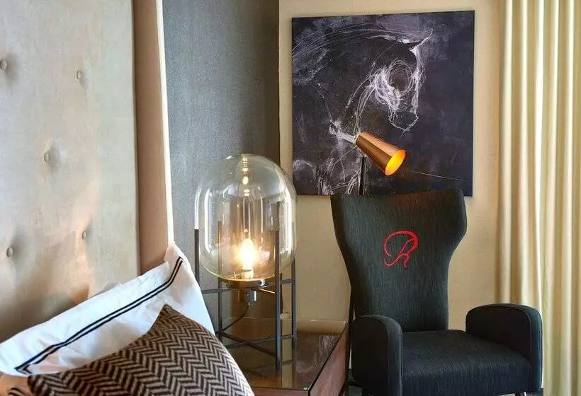 اتاق لوکس با چشم‌انداز, Revere Hotel Boston Common