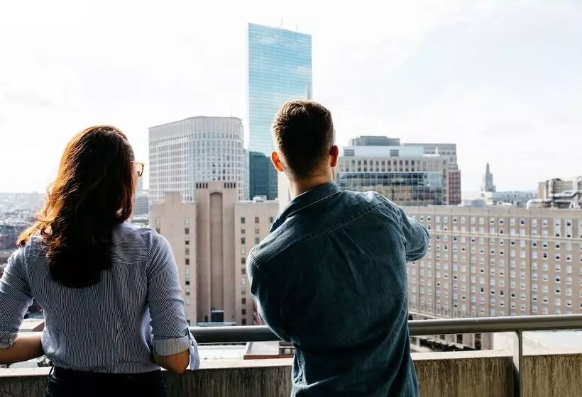 اتاق لوکس با چشم‌انداز شهر, Revere Hotel Boston Common