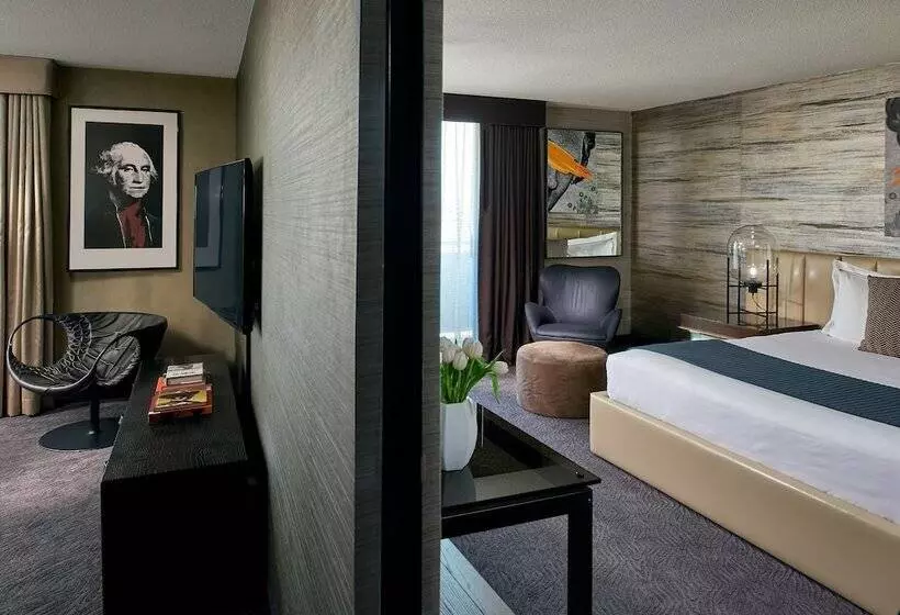 سوئیت برای معلولان, Revere Hotel Boston Common