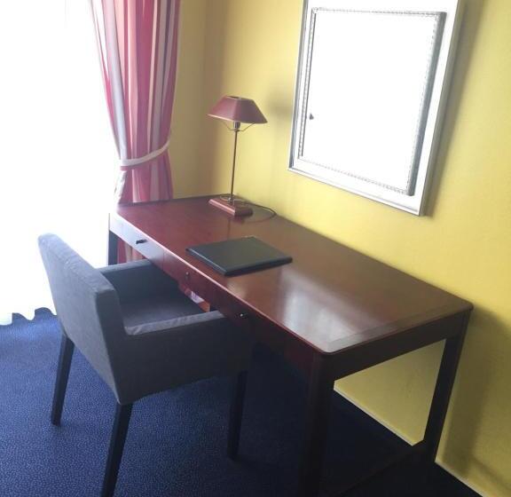 带1个卧室的带阳台的公寓, Np Hotel Schweriner Hof