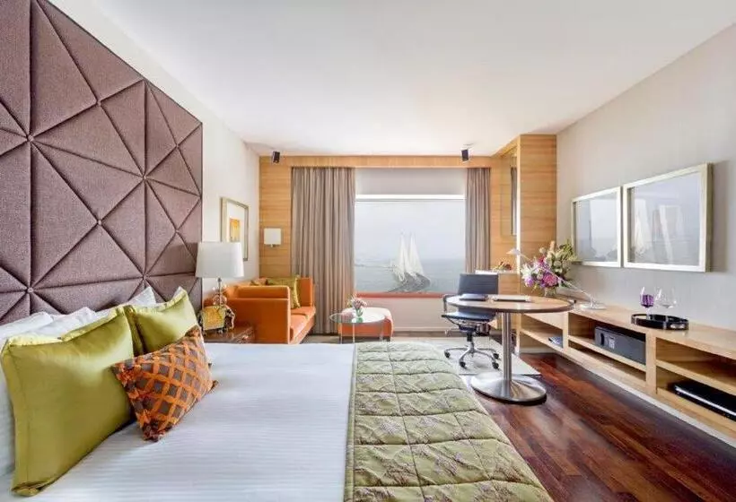 デラックスルーム, Taj Lands End