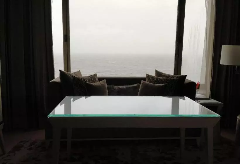 オーシャンビュースタンダードルーム, Taj Lands End