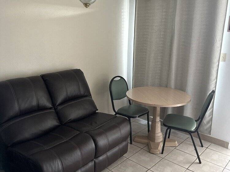 غرفة إقتصادية, The Floridian Inn