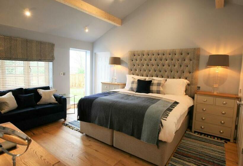 غرفة سوبيريور, The White Horse Inn