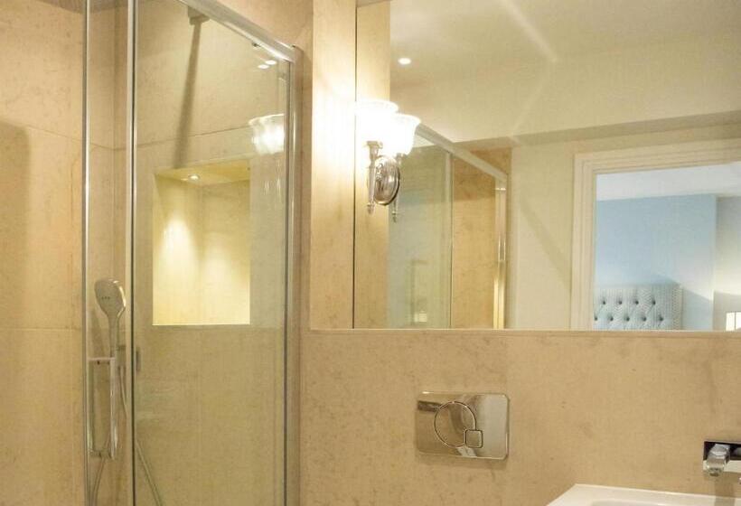 غرفة ديلوكس, The White Horse Inn