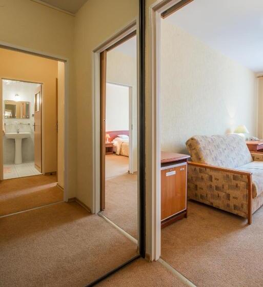 آپارتمان 1 خوابه, Wodnik