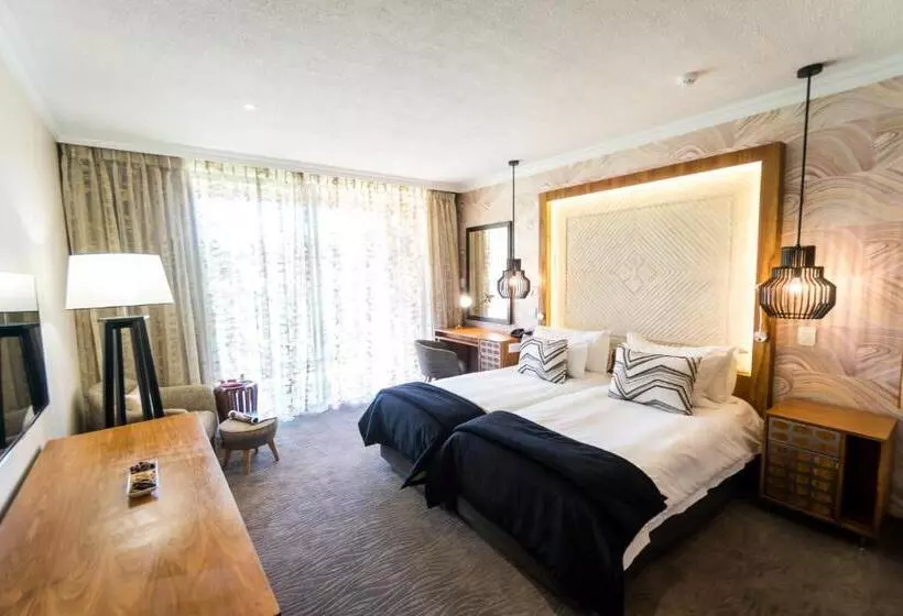 スタンダードルーム, Windhoek Country Club Resort