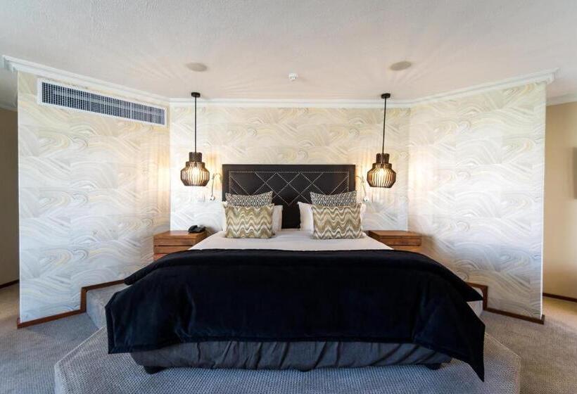 استودیوی استاندارد, Windhoek Country Club Resort