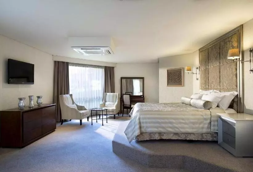 エクゼクティブスイート, Windhoek Country Club Resort
