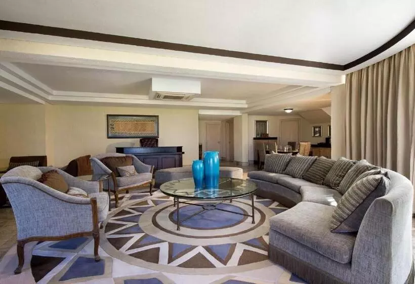 プレジデントスイートルーム, Windhoek Country Club Resort