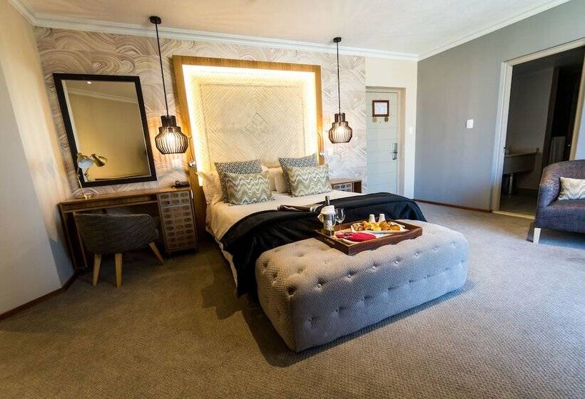 استودیوی استاندارد, Windhoek Country Club Resort
