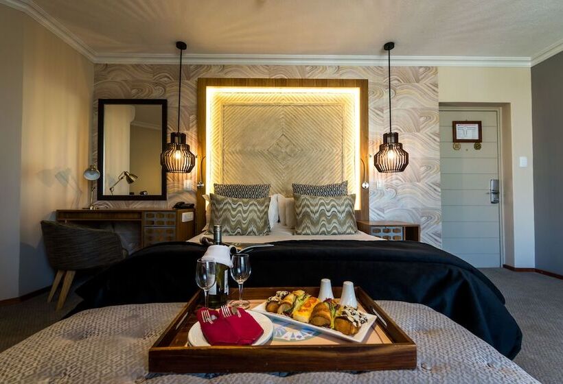 استودیوی استاندارد, Windhoek Country Club Resort