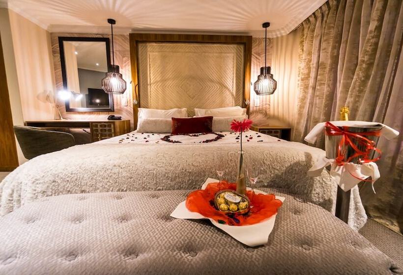 سوییت اجرایی, Windhoek Country Club Resort