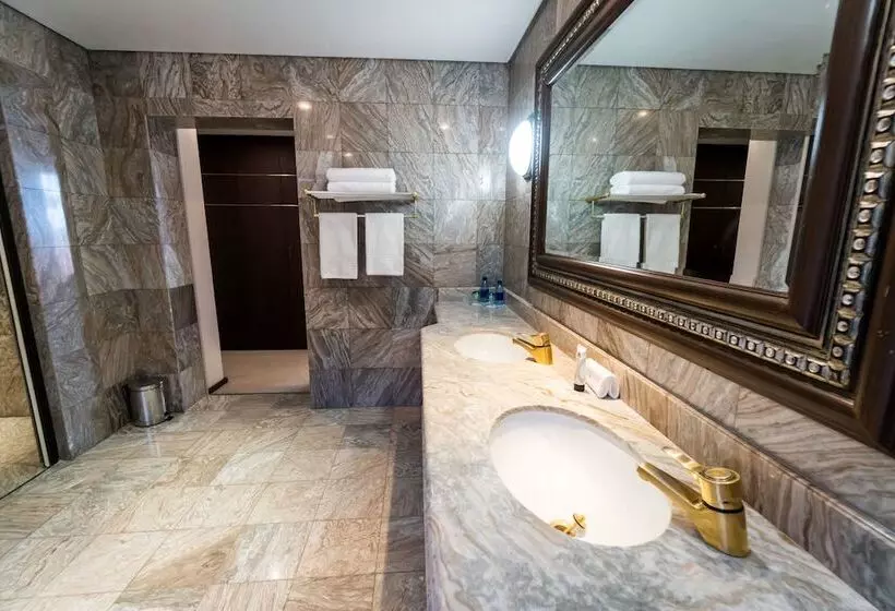プレジデントスイートルーム, Windhoek Country Club Resort
