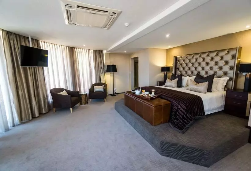 プレジデントスイートルーム, Windhoek Country Club Resort
