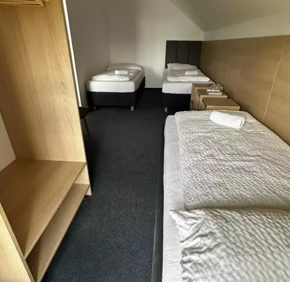 １ベッドルームアパートメント, Horský Hotel Jelenovská S Bazénem V Ceně