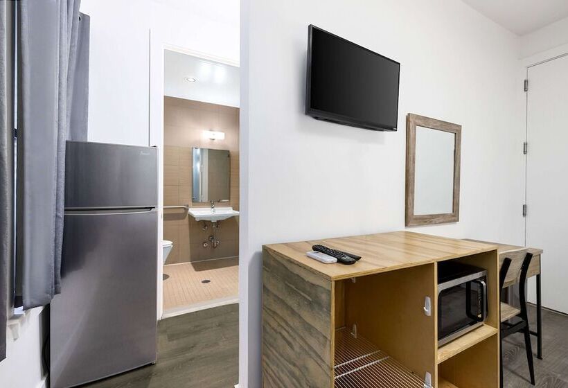 带2个双人床的标准工作室, 27 By Luxurban