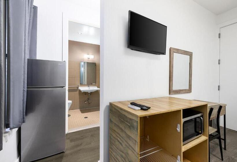 带2个双人床的标准工作室, 27 By Luxurban