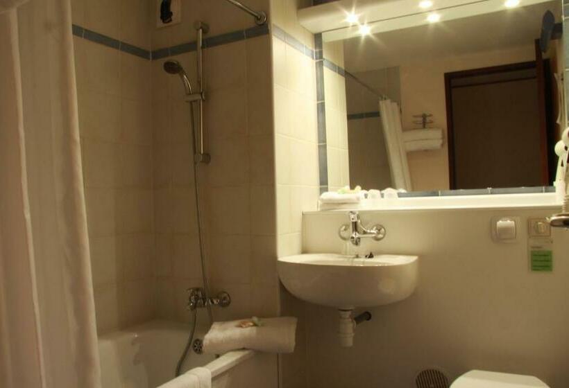 Номер Стандарт Трехместный, Campanile Hotel & Restaurant Zwolle