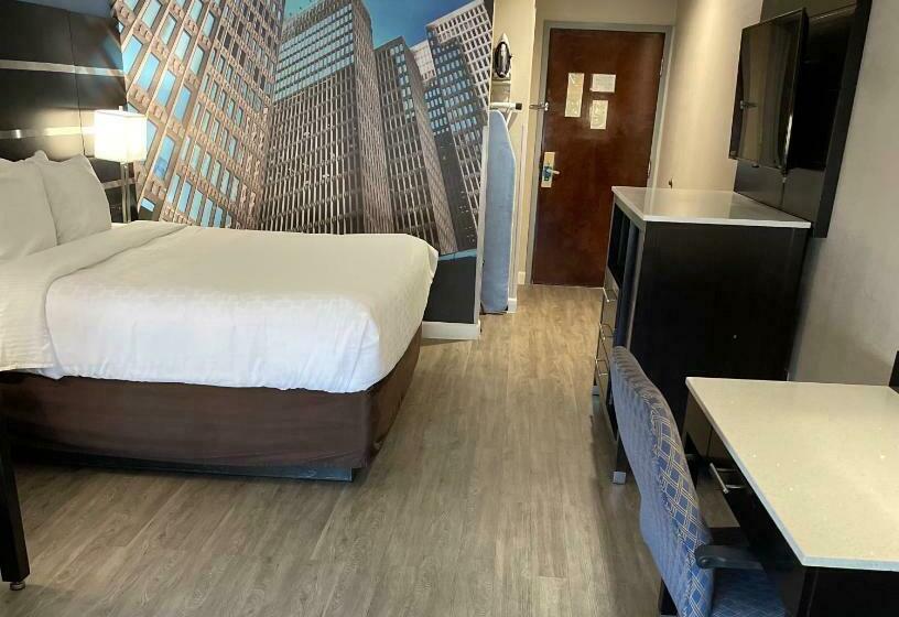 스위트 킹사이즈 침대, Clarion Pointe Atlanta Airport College Park