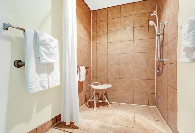 اتاق استاندارد برای معلولان, Days Inn By Wyndham Albuquerque West
