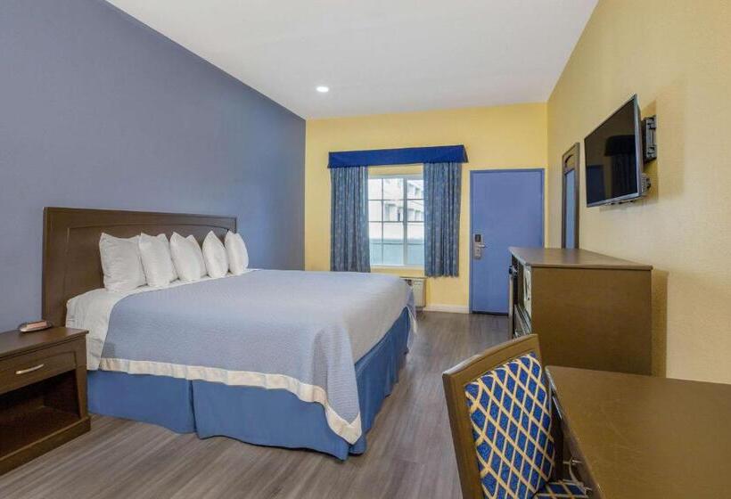 Номер Стандарт Кровать Кинг Адаптированный для Инвалидов, Days Inn By Wyndham Banning Casino/outlet Mall