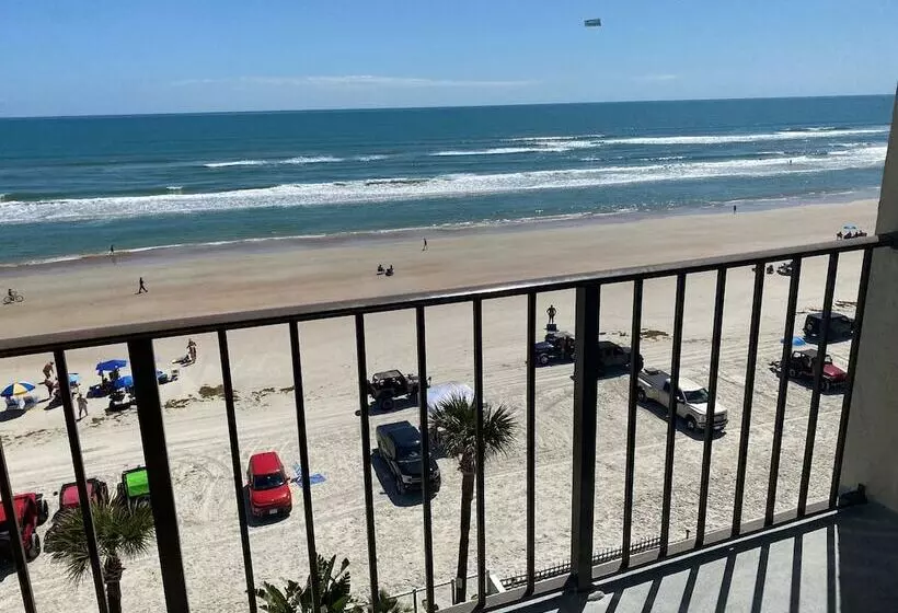 海の見えるダブルベッドスタンダードルーム, Days Inn By Wyndham Daytona Oceanfront