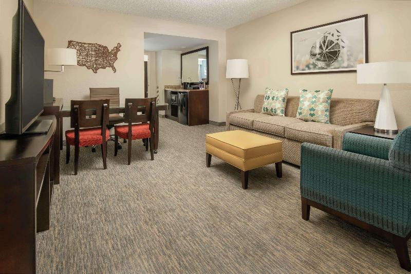 스위트 킹사이즈 침대, Embassy Suites By Hilton Seattle Tacoma International Airport