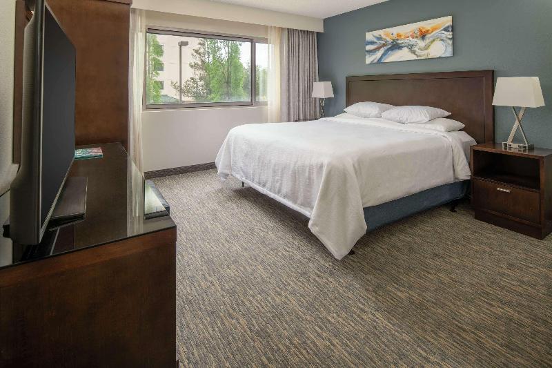 스위트 킹사이즈 침대, Embassy Suites By Hilton Seattle Tacoma International Airport