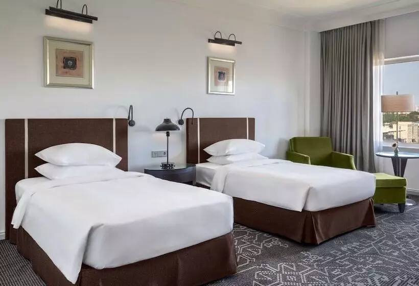 اتاق استاندارد با چشمانداز, Hyatt Regency Baku