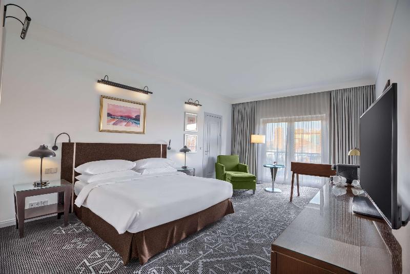 Club Room King Bed, Hyatt Regency Baku