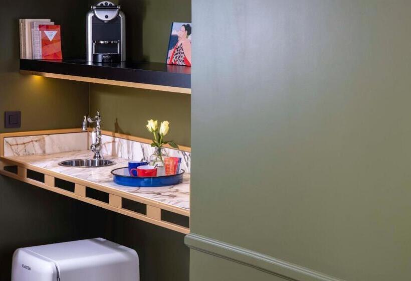 コンフォートルーム, Les Jardins Du Luxembourg