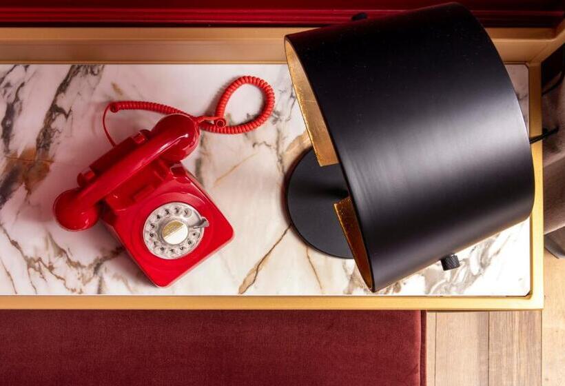 クラシックルーム, Les Jardins Du Luxembourg