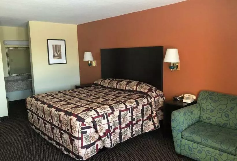 キングサイズベッドのスタンダードルーム, Liberty Inn   Collins