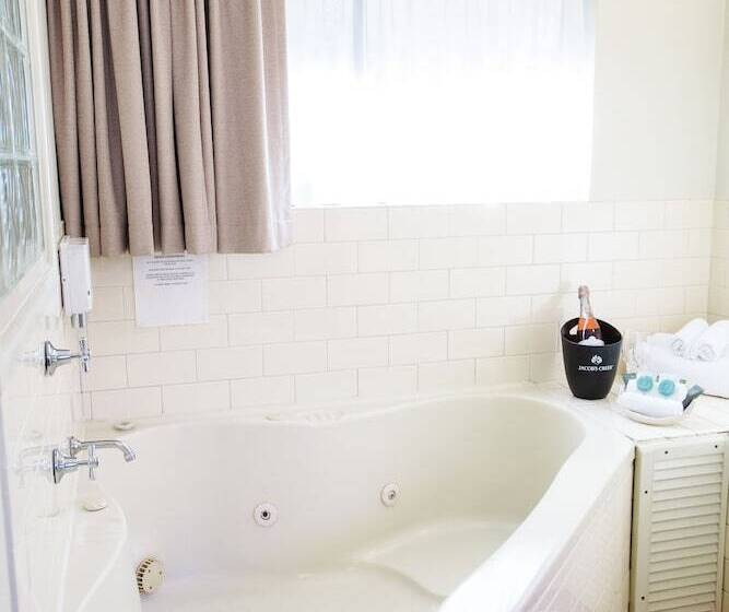 Вилла 2 Спальни, Quality Hotel Robertson Gardens