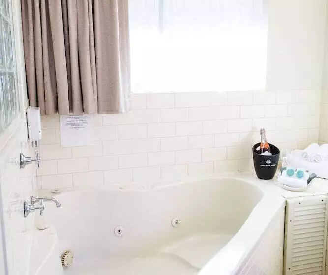 ویلای 2 خوابه, Quality Hotel Robertson Gardens