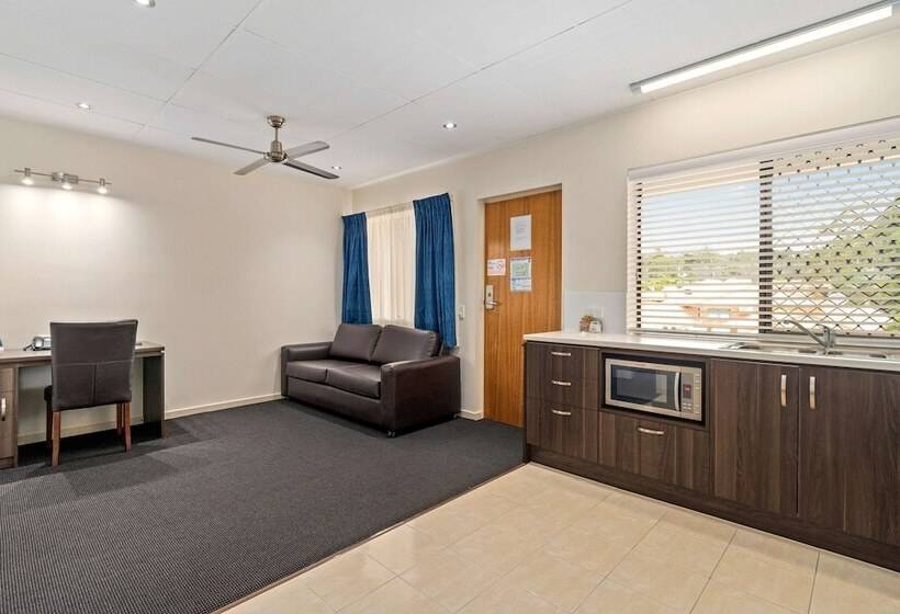 Вилла 2 Спальни, Quality Hotel Robertson Gardens