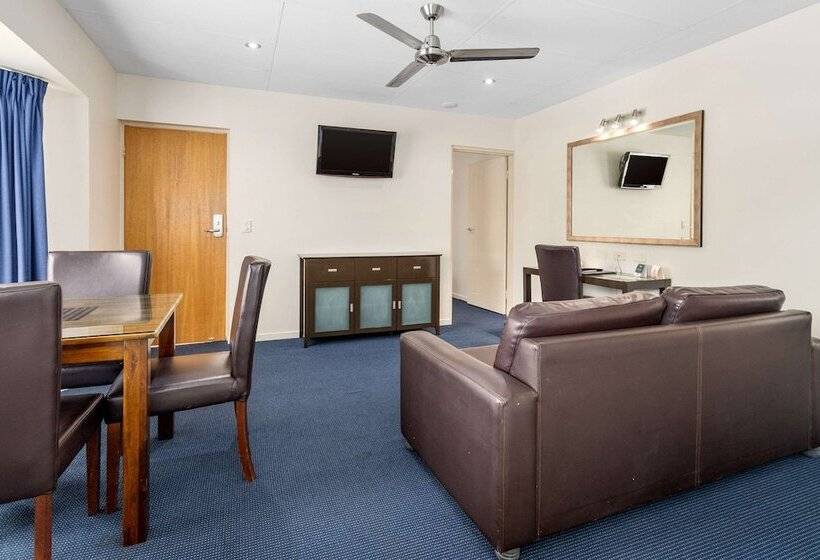 Вилла 2 Спальни, Quality Hotel Robertson Gardens