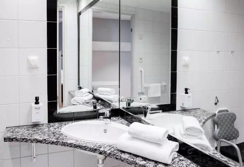 اتاق استاندارد یک نفره, Scandic Helsinki Aviapolis