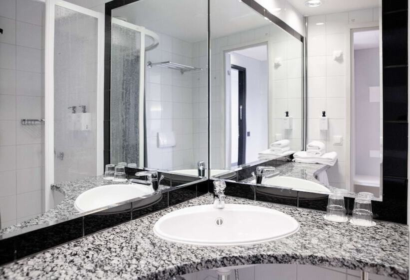 غرفة قياسية, Scandic Helsinki Aviapolis