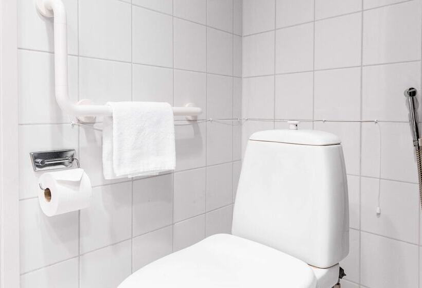 غرفة عائلية, Scandic Helsinki Aviapolis