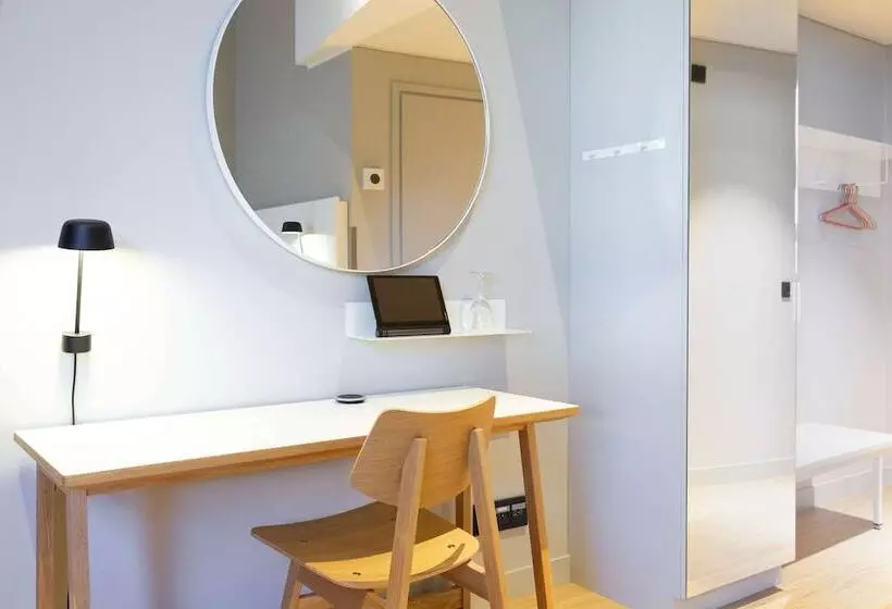 اتاق استاندارد یک نفره, Scandic Helsinki Aviapolis