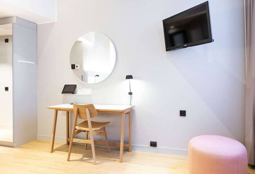 غرفة قياسية فردية, Scandic Helsinki Aviapolis
