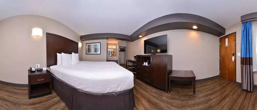 اتاق لوکس, Tarzana Inn