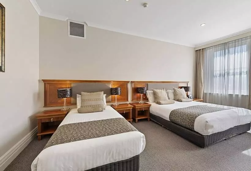 اتاق خانوادگی, The Grand Hotel Launceston