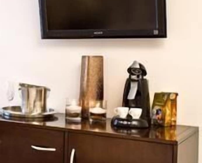 标准间, 27 By Luxurban